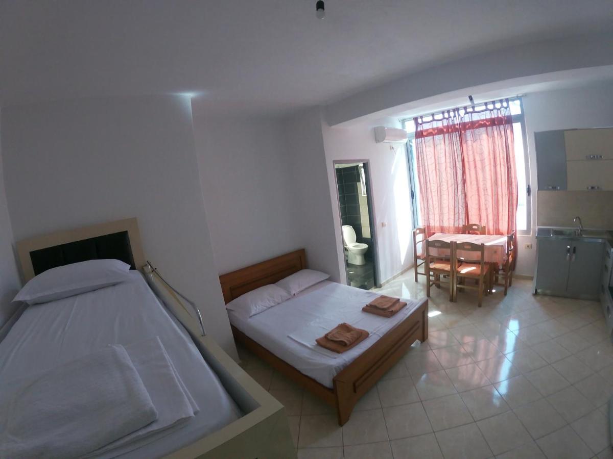 Honey Apartments Near Promenade Sarandë Eksteriør bilde