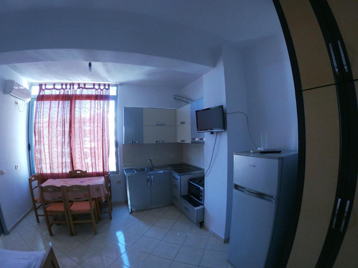 Honey Apartments Near Promenade Sarandë Eksteriør bilde