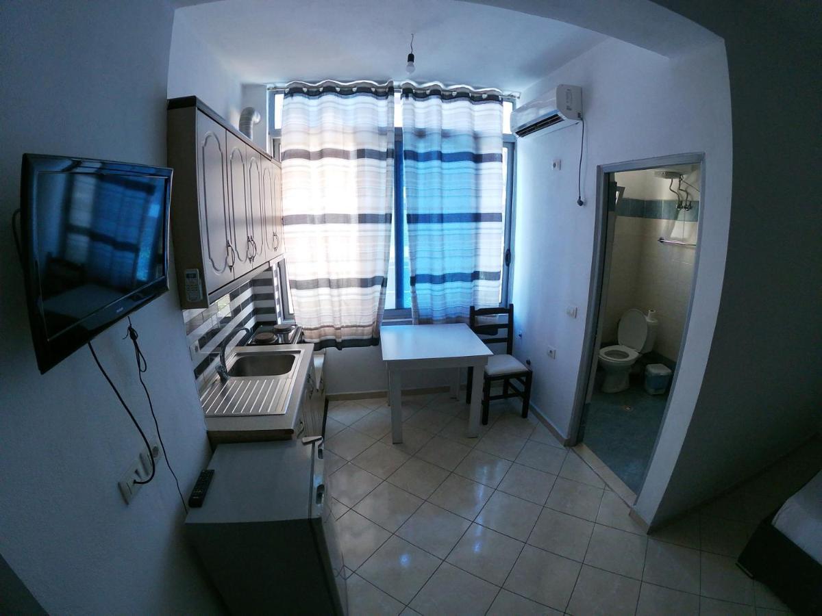 Honey Apartments Near Promenade Sarandë Eksteriør bilde