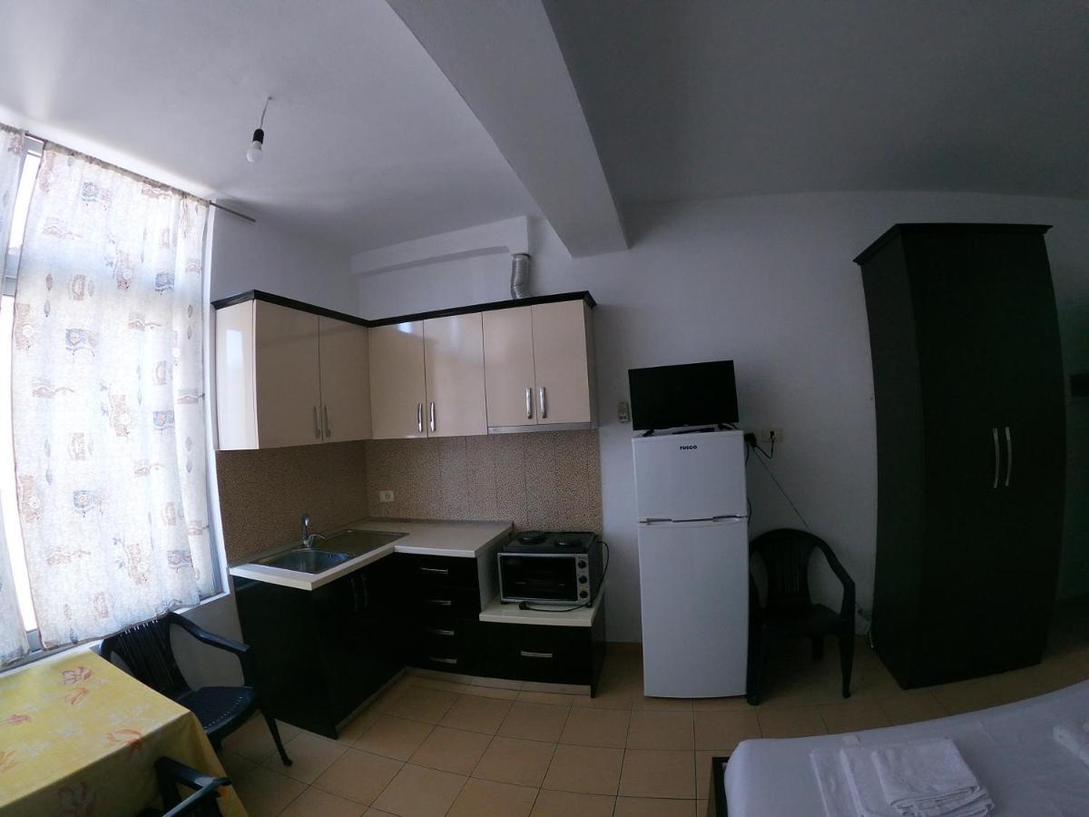 Honey Apartments Near Promenade Sarandë Eksteriør bilde